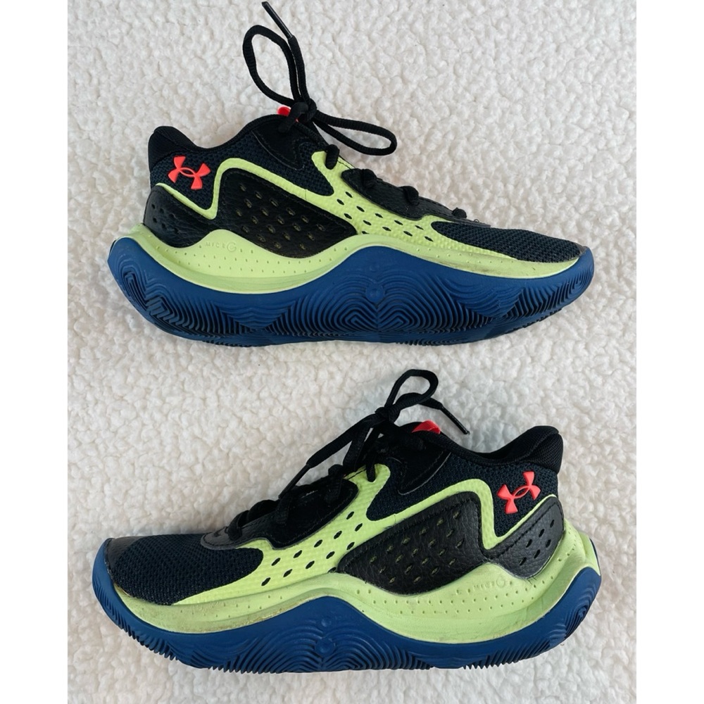 UNDER ARMOUR • Kids Black/Green Jet '23 Basketball Sneakers, 3.5Y - Picture 14 of 16